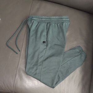 Fabletics Cozy Fleece Go-To Sweatpant